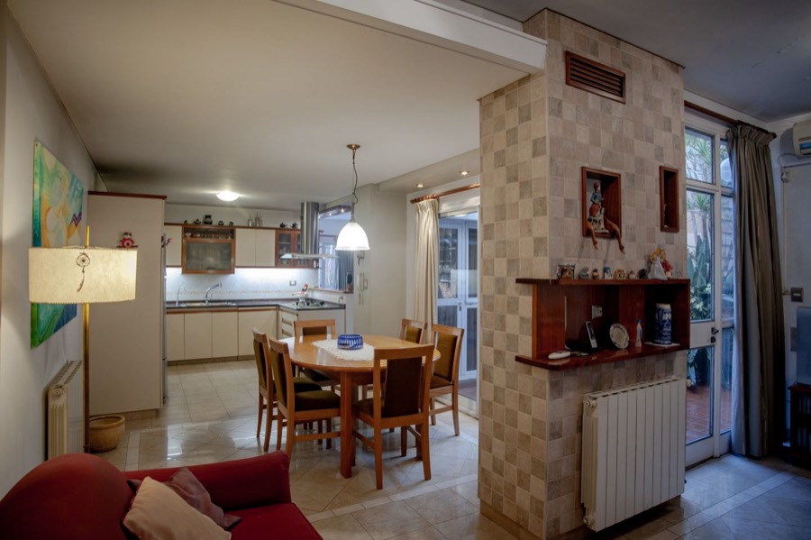 Casa en Manuela Pedraza al 5000